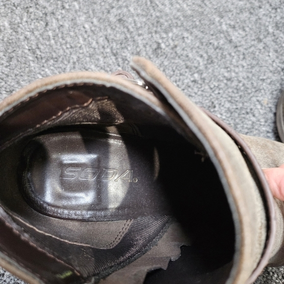 Soda Kylie Brown Side Zip Wrap Around Buckle Booties Size 9 - Picture 7 of 8